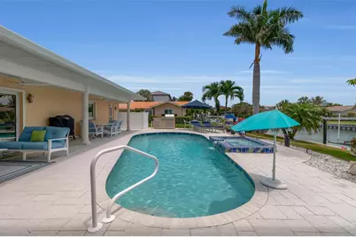 524 Hornblower Lane, Longboat Key, FL 34228 - Photo 11
