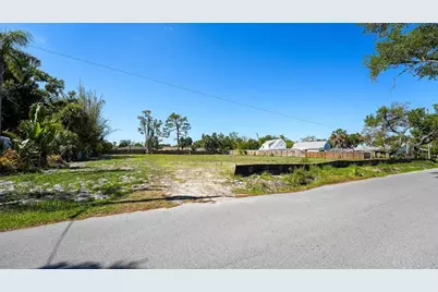 2424 Ashton Road, Sarasota, FL 34231 - Photo 13