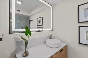 3330 Gulf of Mexico Dr, Longboat Key, FL 34228 - Photo 21