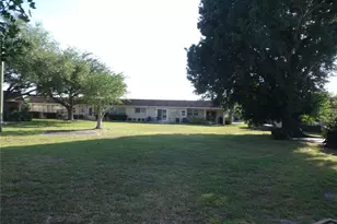 670 Park Cir, Bradenton, FL 34207 - Photo 49