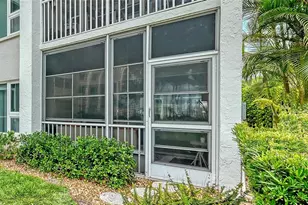1100 Imperial Dr, Sarasota, FL 34236 - Photo 21