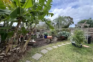 1883 Riviera Cir, Sarasota, FL 34232 - Photo 41