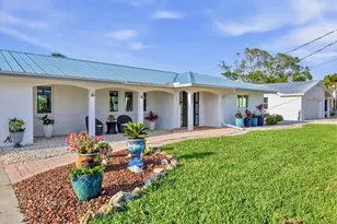 617 Dundee Ln, Holmes Beach, FL 34217 - Photo 7