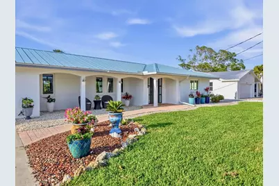 617 Dundee Lane, Holmes Beach, FL 34217 - Photo 5