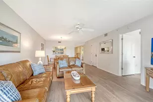 9330 Clubside Cir, Sarasota, FL 34238 - Photo 15