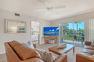 9330 Clubside Cir, Sarasota, FL 34238 - Photo 7