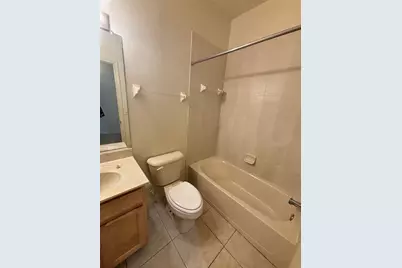 3491 Parkridge Circle #16-201, Sarasota, FL 34243 - Photo 15