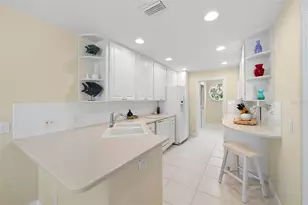 7520 Andora Dr, Sarasota, FL 34238 - Photo 9