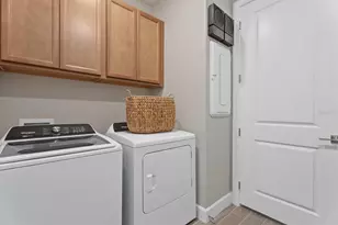 29260 Coral Harbour Dr, Englewood, FL 34223 - Photo 11