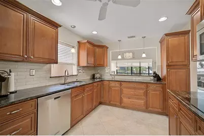 6660 Schooner Bay Circle #6660, Sarasota, FL 34231 - Photo 3