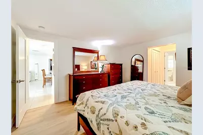 307 68th, Holmes Beach, FL 34217 - Photo 37
