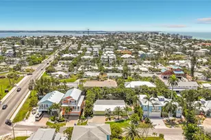 307 68th, Holmes Beach, FL 34217 - Photo 7