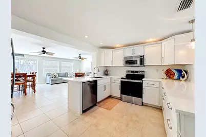307 68th, Holmes Beach, FL 34217 - Photo 19