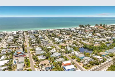 307 68th, Holmes Beach, FL 34217 - Photo 65