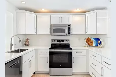 307 68th, Holmes Beach, FL 34217 - Photo 21