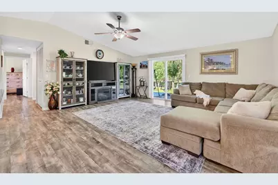 549 Longwood Circle, Oldsmar, FL 34677 - Photo 17