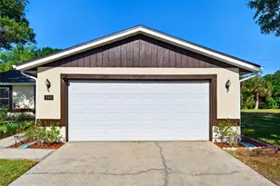 549 Longwood Cir, Oldsmar, FL 34677 - Photo 9