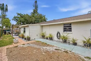 6308 5th St W, Bradenton, FL 34207 - Photo 45
