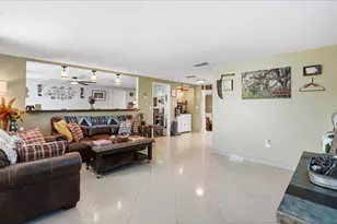 6308 5th St W, Bradenton, FL 34207 - Photo 7