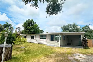 4722 Harris Ave, Sarasota, FL 34233 - Photo 1