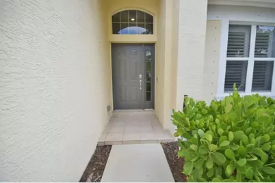 6556 Meandering Way, Lakewood Ranch, FL 34202 - Photo 11