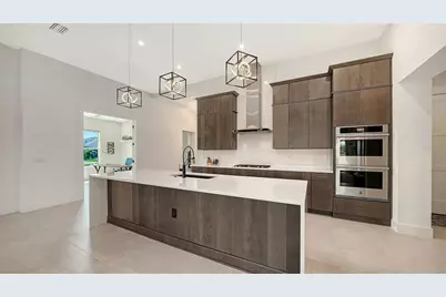 4709 Cedron Court, Sarasota, FL 34240 - Photo 17