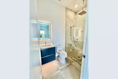 2532 Fruit Tree Drive, Sarasota, FL 34239 - Photo 37