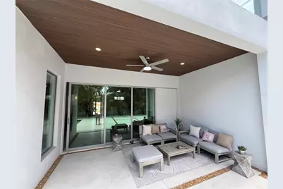 2532 Fruit Tree Drive, Sarasota, FL 34239 - Photo 39