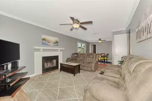 3802 59th Ave W, Bradenton, FL 34210 - Photo 7