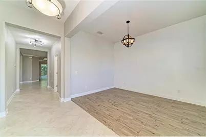 12821 Balsam Terrace, Bradenton, FL 34212 - Photo 11