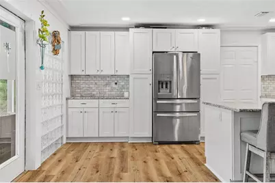 2215 Hibiscus Street, Sarasota, FL 34239 - Photo 11