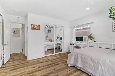 2215 Hibiscus Street, Sarasota, FL 34239 - Photo 23