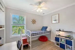 1738 Siesta Dr, Sarasota, FL 34239 - Photo 33