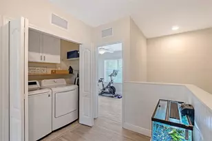 1738 Siesta Dr, Sarasota, FL 34239 - Photo 35