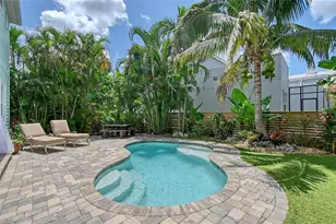 1738 Siesta Dr, Sarasota, FL 34239 - Photo 37
