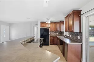 6439 Georgia Ave, Bradenton, FL 34207 - Photo 7