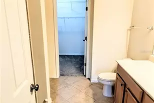 3711 Parkridge Cir, Sarasota, FL 34243 - Photo 13