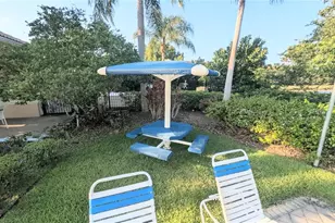 3711 Parkridge Cir, Sarasota, FL 34243 - Photo 27