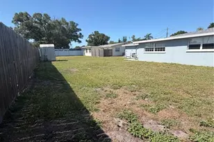 3219 Cambridge Dr, Sarasota, FL 34232 - Photo 23