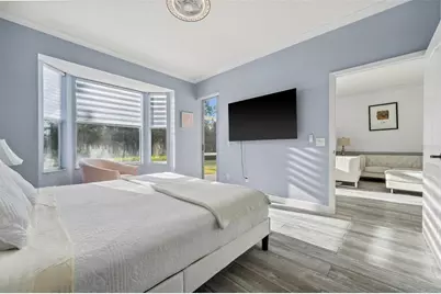 9611 Castle Point Drive #912, Sarasota, FL 34238 - Photo 5