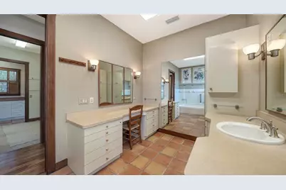 156 Emerson Drive, Sarasota, FL 34236 - Photo 35
