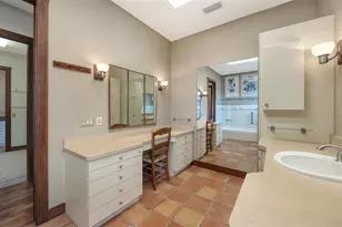 156 Emerson Dr, Sarasota, FL 34236 - Photo 35