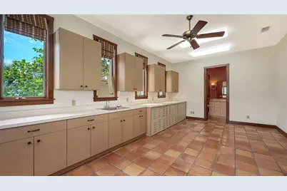 156 Emerson Drive, Sarasota, FL 34236 - Photo 41