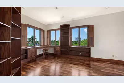156 Emerson Drive, Sarasota, FL 34236 - Photo 25