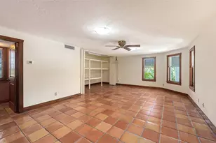 156 Emerson Dr, Sarasota, FL 34236 - Photo 43