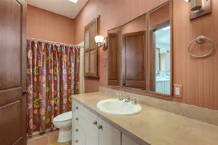 156 Emerson Dr, Sarasota, FL 34236 - Photo 39