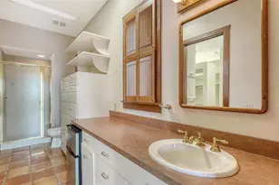 156 Emerson Dr, Sarasota, FL 34236 - Photo 37