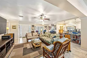 816 S Gondola Dr, Venice, FL 34293 - Photo 5