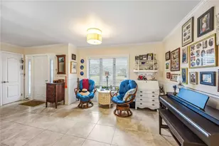 816 S Gondola Dr, Venice, FL 34293 - Photo 9