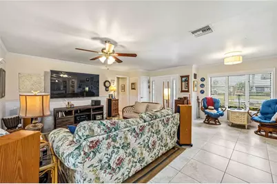 816 S Gondola Drive, Venice, FL 34293 - Photo 7